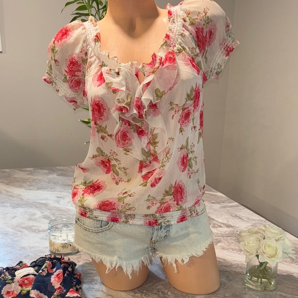 Abercrombie & Fitch White Flutter Sleeve Ruffled Blouse - Picture 1 of 7